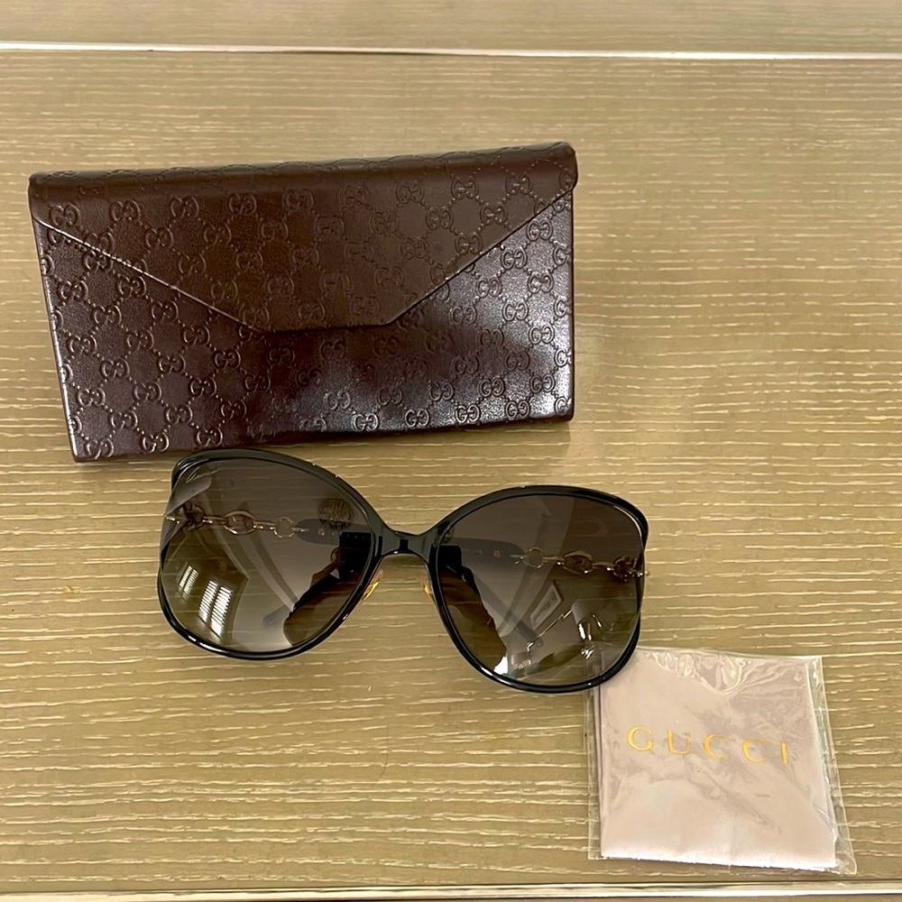 Brand new Gucci sunglasses
